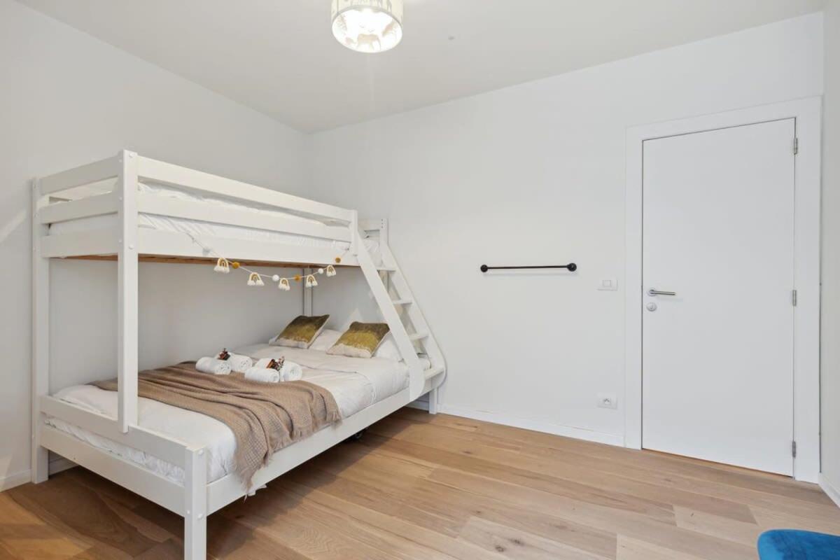 אנטוורפן Bright Waterfront Apartment מראה חיצוני תמונה