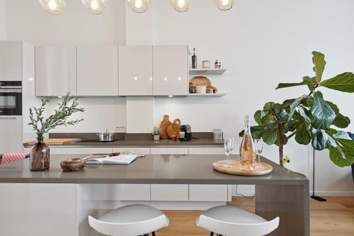 אנטוורפן Bright Waterfront Apartment מראה חיצוני תמונה