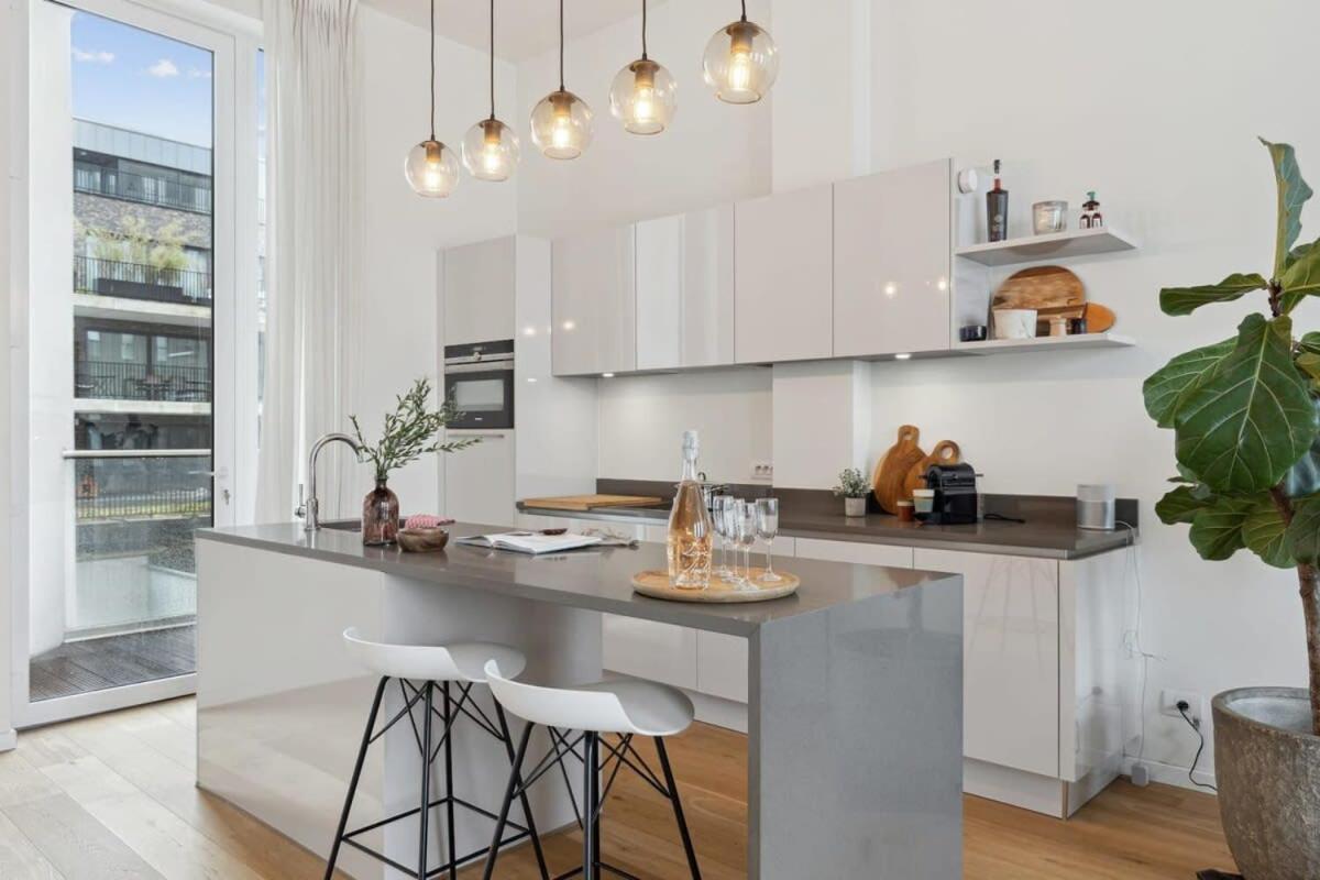 אנטוורפן Bright Waterfront Apartment מראה חיצוני תמונה